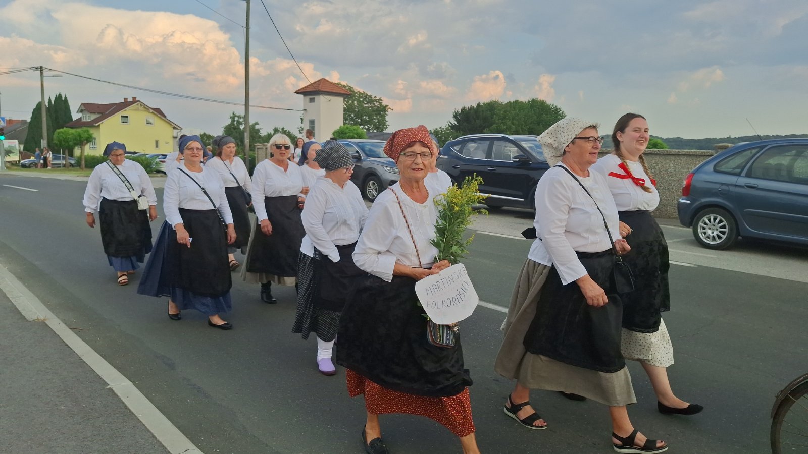 Povorka starih običaja i zanata