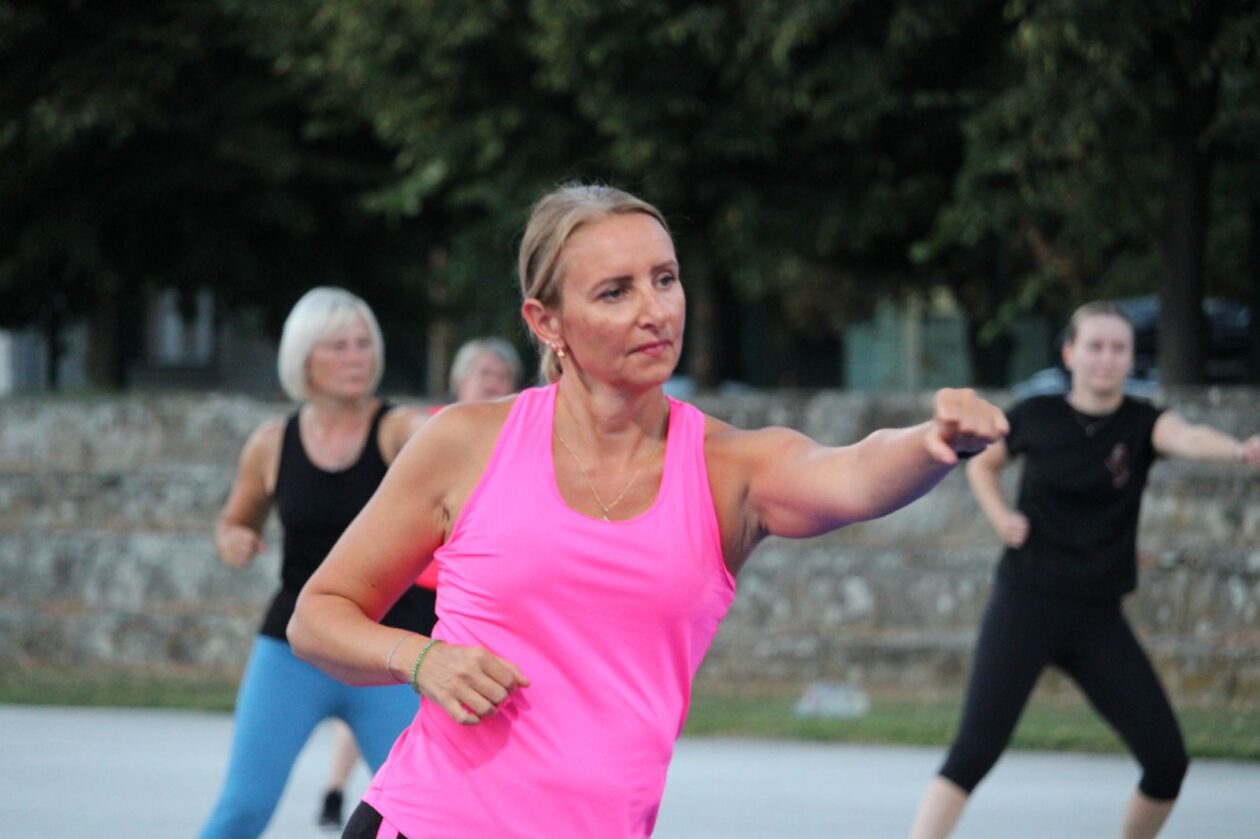 DANCE AEROBIC Sanela Jambrošić