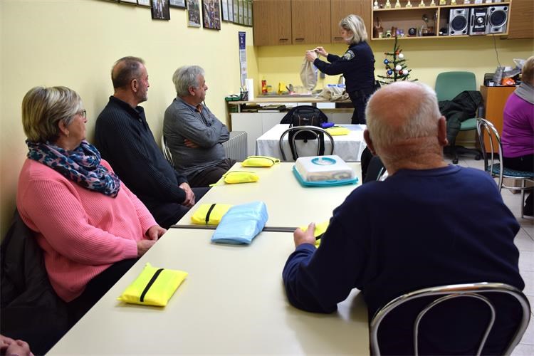 ZLATNE GODINE SIGURAN KORAK ZLATNE GODINE SIGURAN KORAK