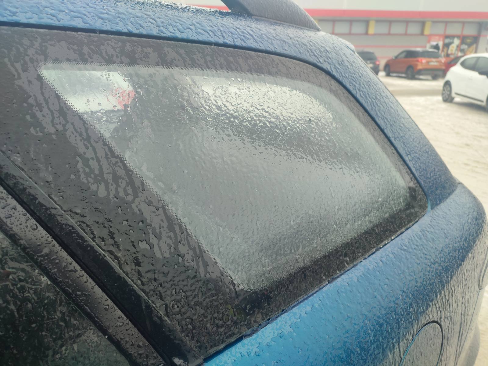 staklo led smrznuto zima