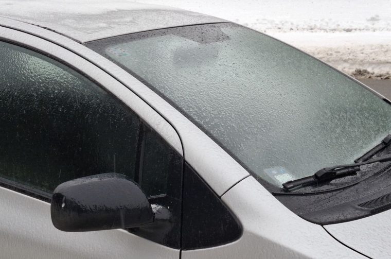 staklo led smrznuto zima