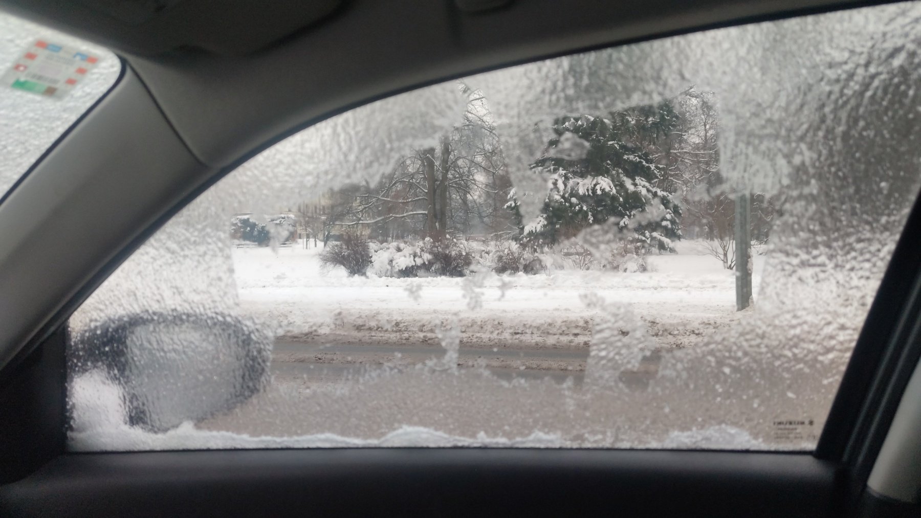 staklo led smrznuto zima