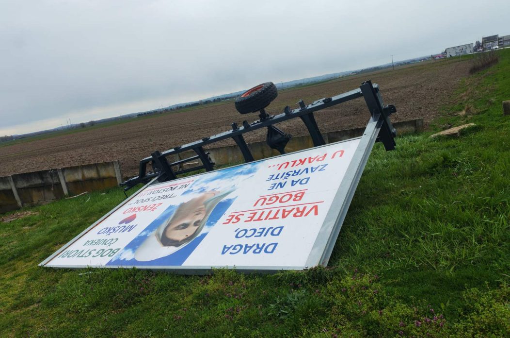 plakat vjetar srušen plakat Nedelišće-Pušćine plakat vjetar srušen plakat Nedelišće-Pušćine