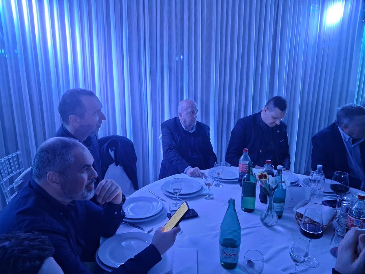 Plava noć Dinamo Plava noć Dinamo