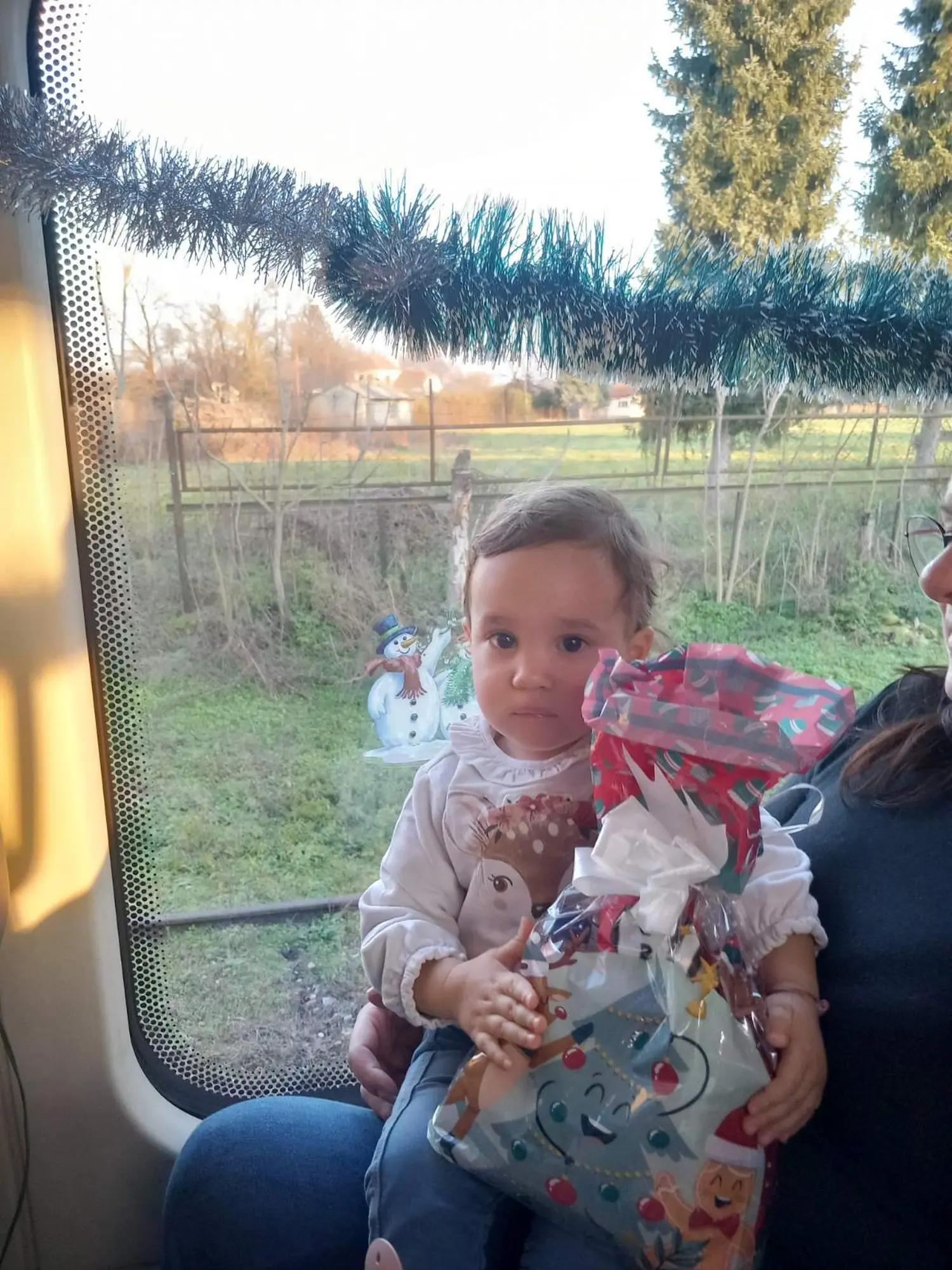 vlakic, Sveti nikola, Podjela darova na vlakiću 2024 (15)