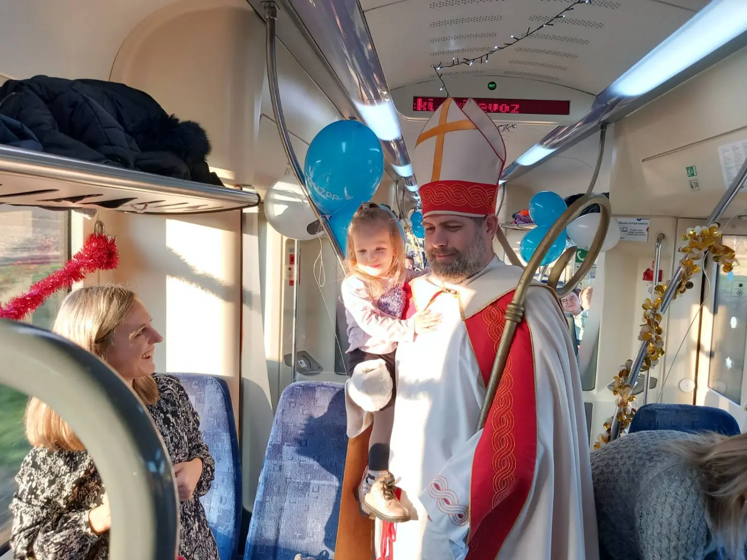 vlakic, Sveti nikola, Podjela darova na vlakiću 2024 (3)