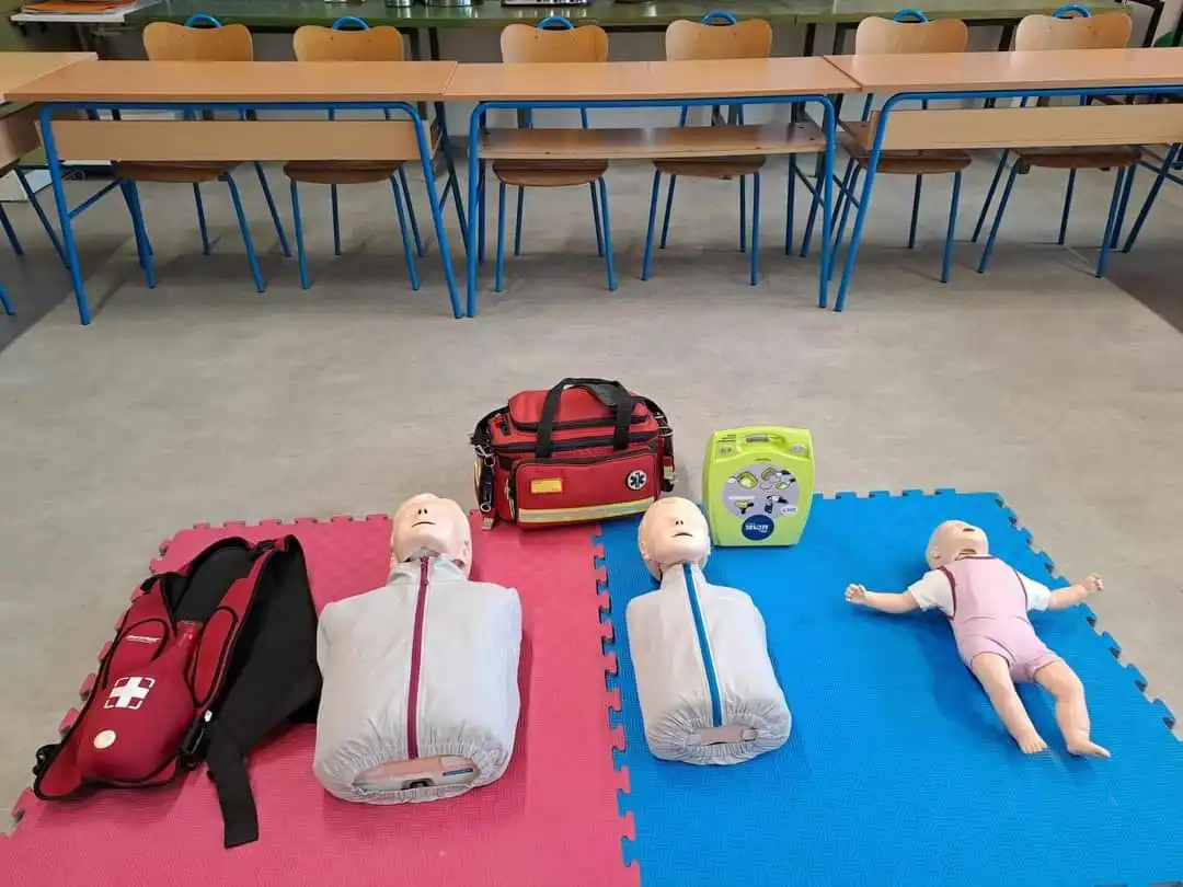 volonteri crvenog križa, oš donja dubrava (6) volonteri crvenog križa, oš donja dubrava (6)