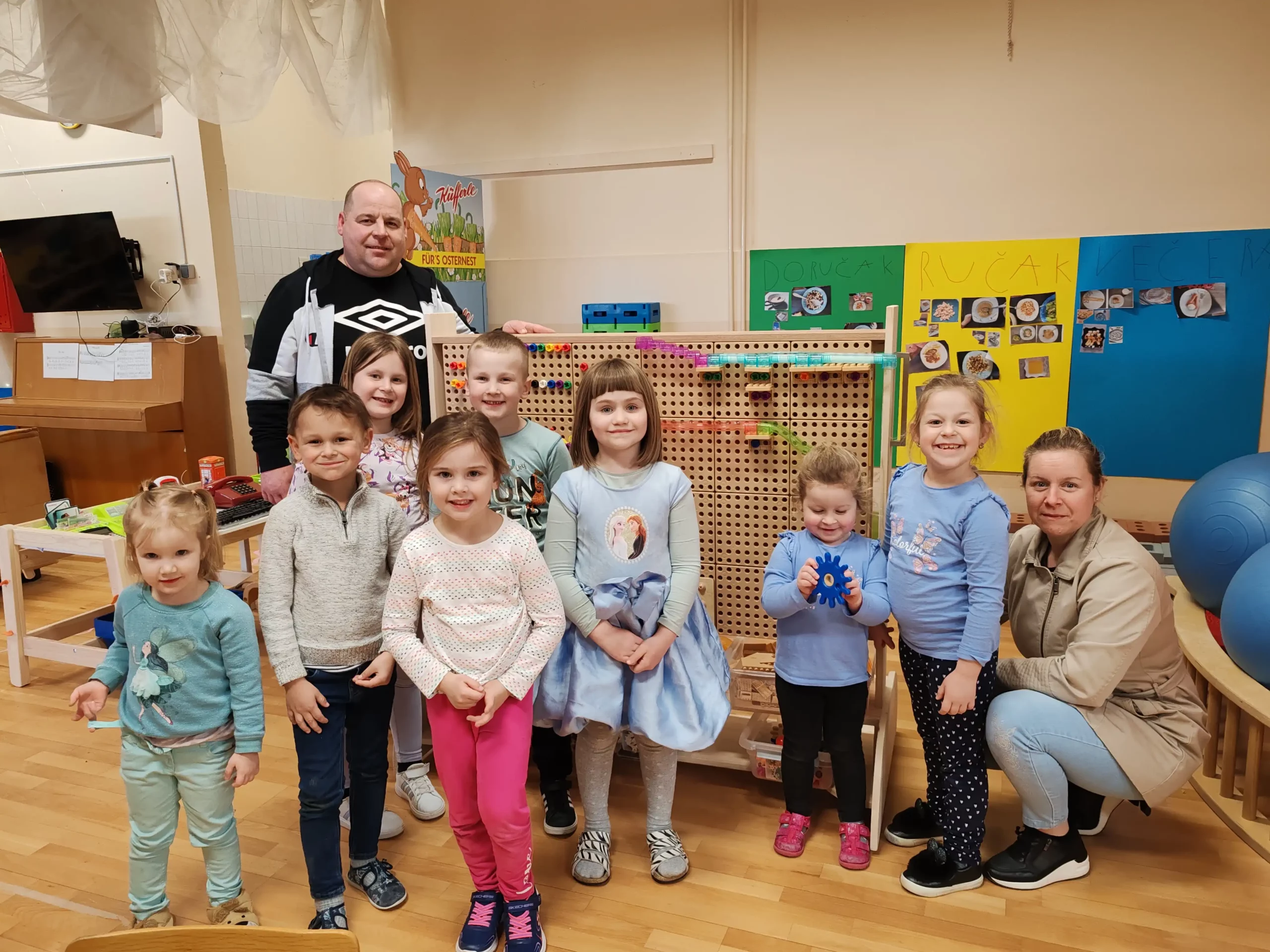 vrtić pčelica, stem zid (5) vrtić pčelica, stem zid (5)