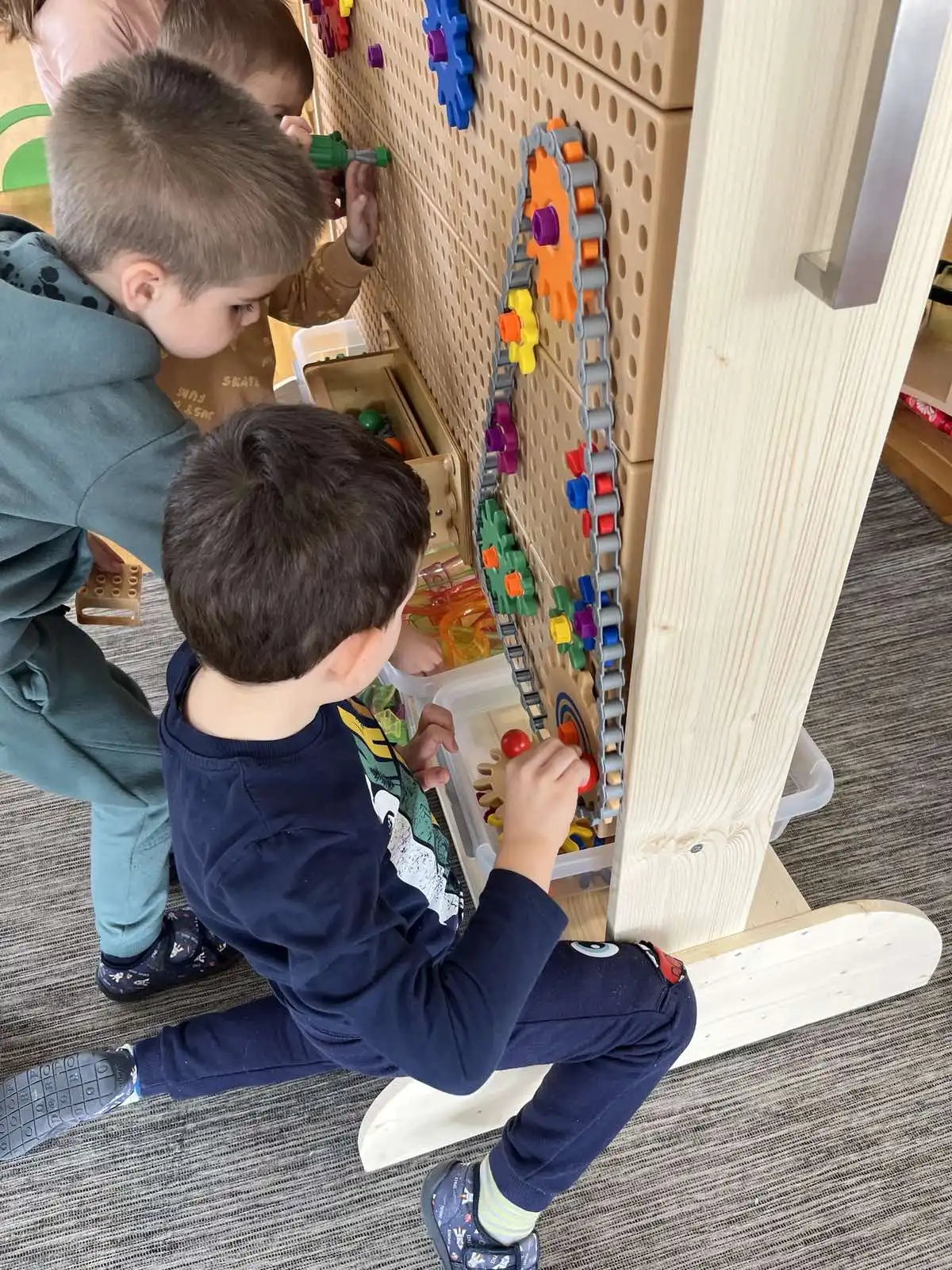 vrtić pčelica, stem zid (7) vrtić pčelica, stem zid (7)