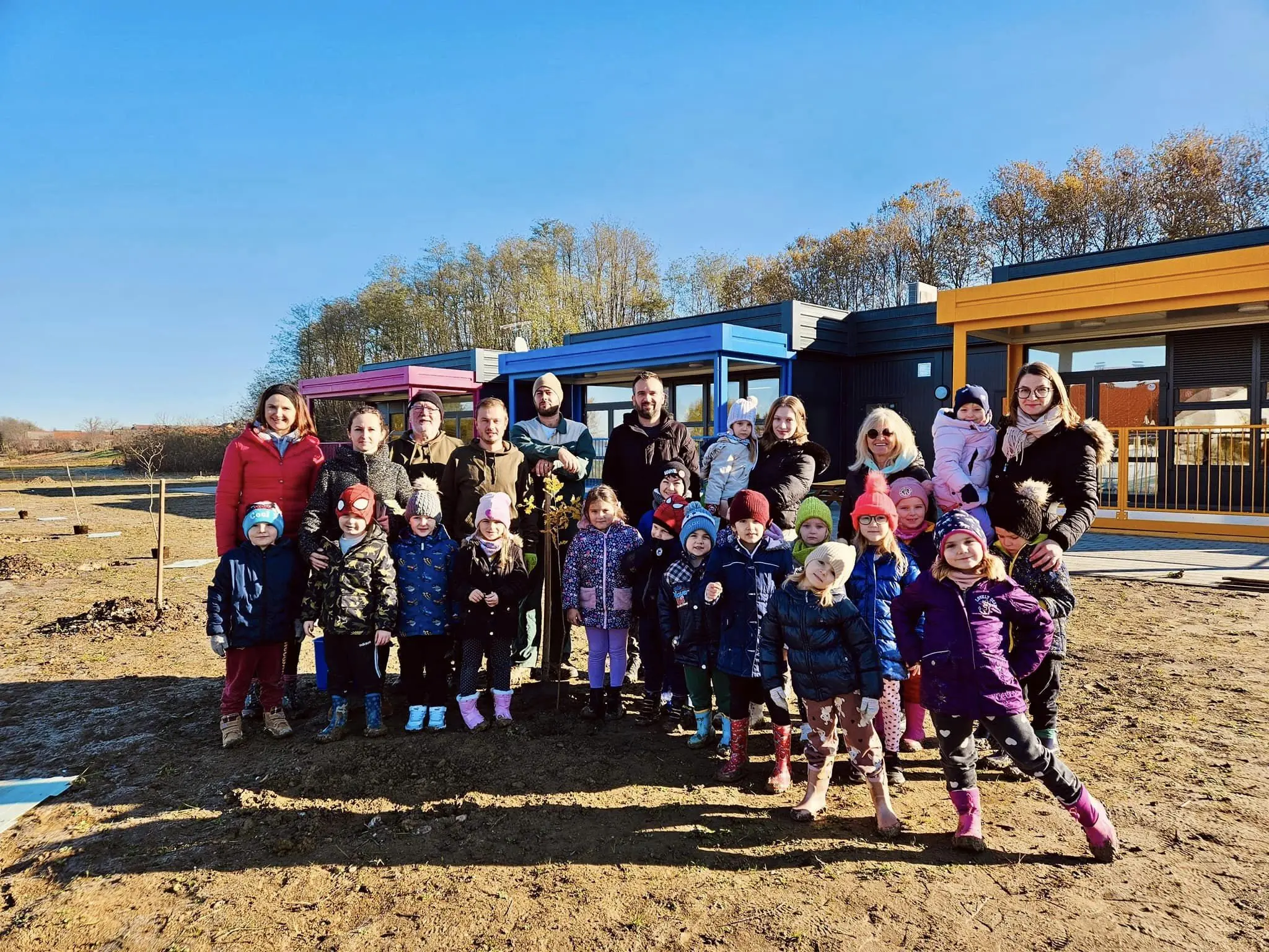 vrtić srčeko vratišinec, sadnja stabala (6)