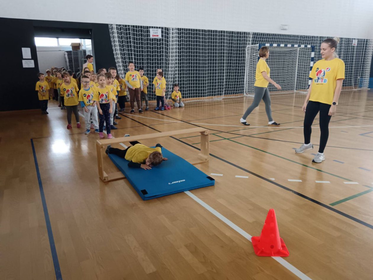 vrtko rukomet (22) vrtko rukomet (22)