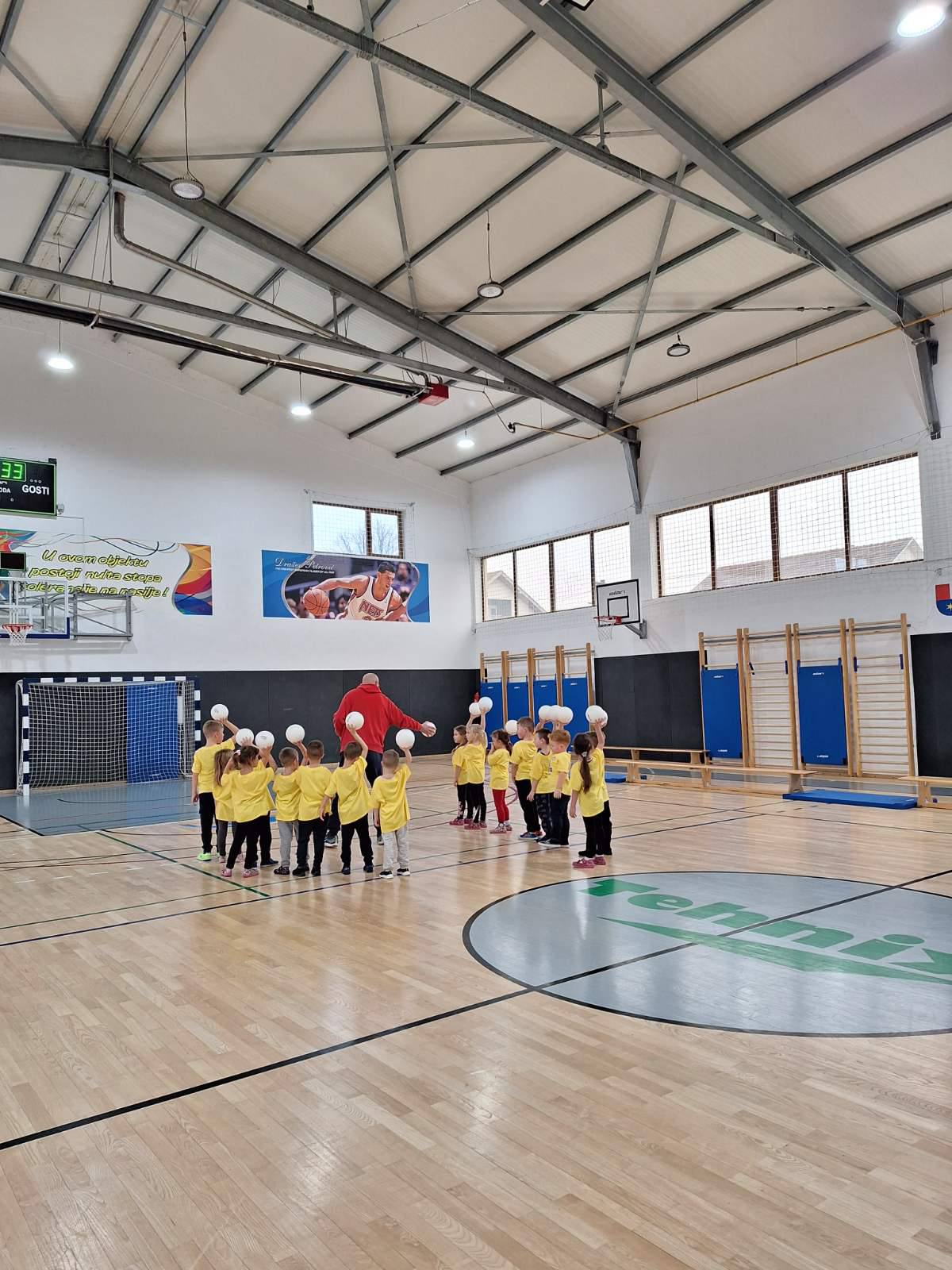 vrtko rukomet (8) vrtko rukomet (8)