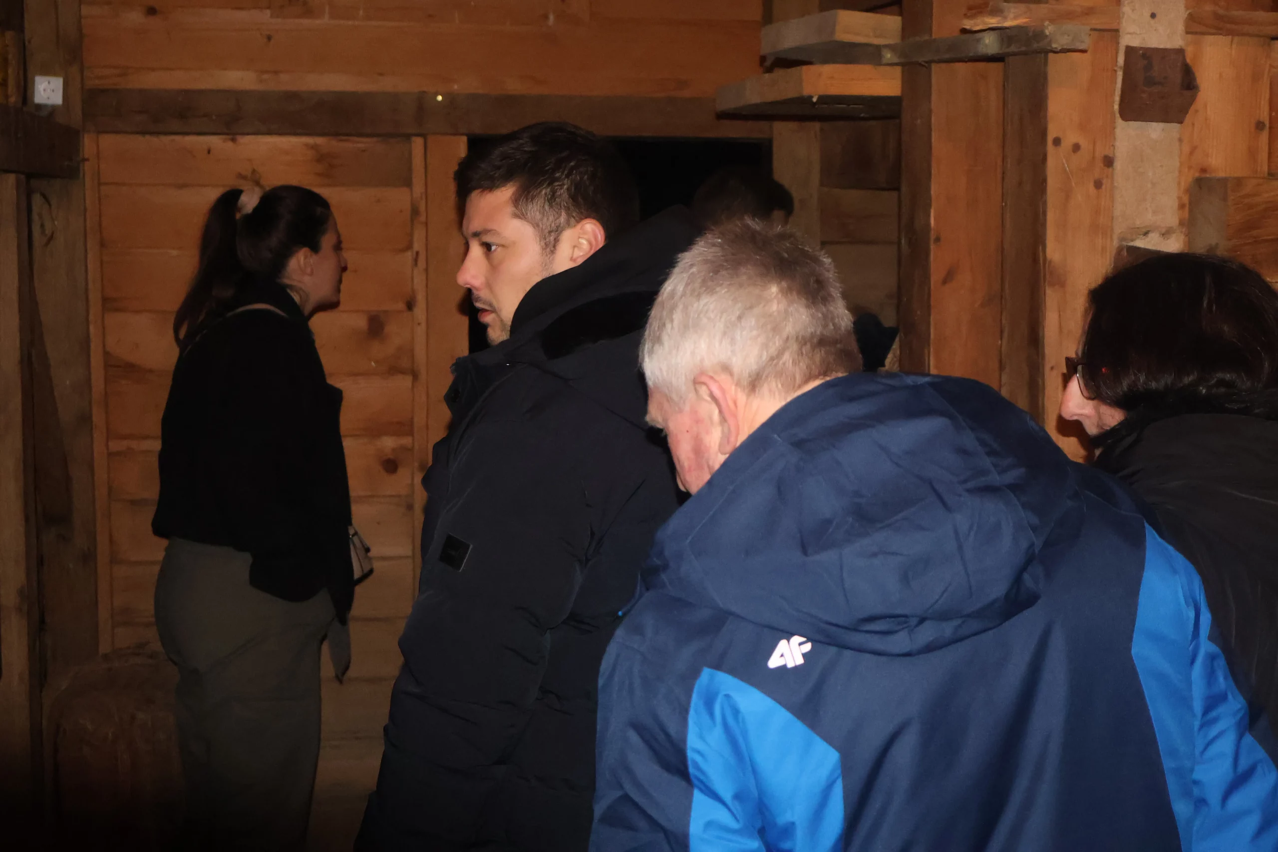 žabnik USAMLJENI MLIN (25) žabnik USAMLJENI MLIN (25)