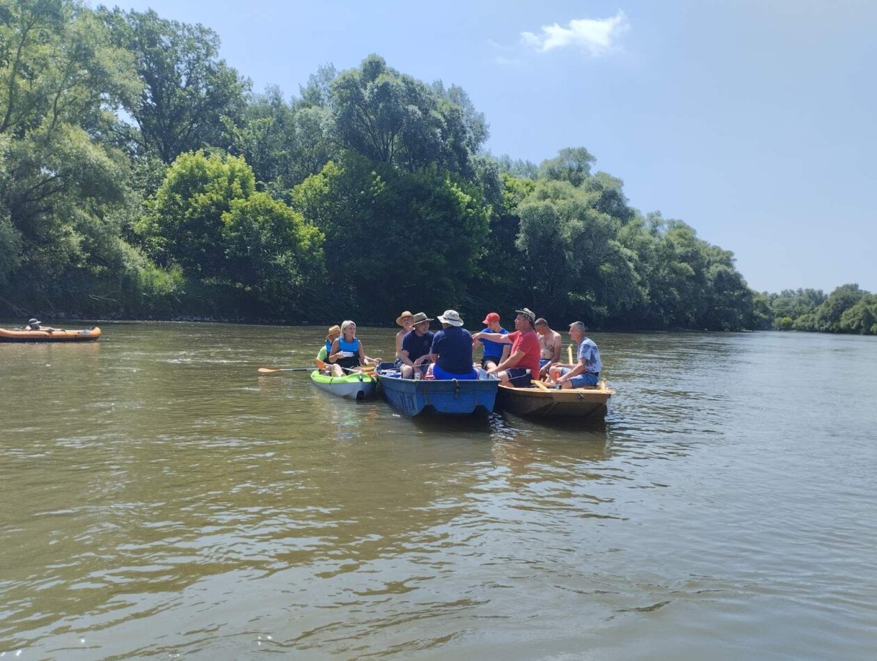 zajednički spust moto-nautičara po Muri 12