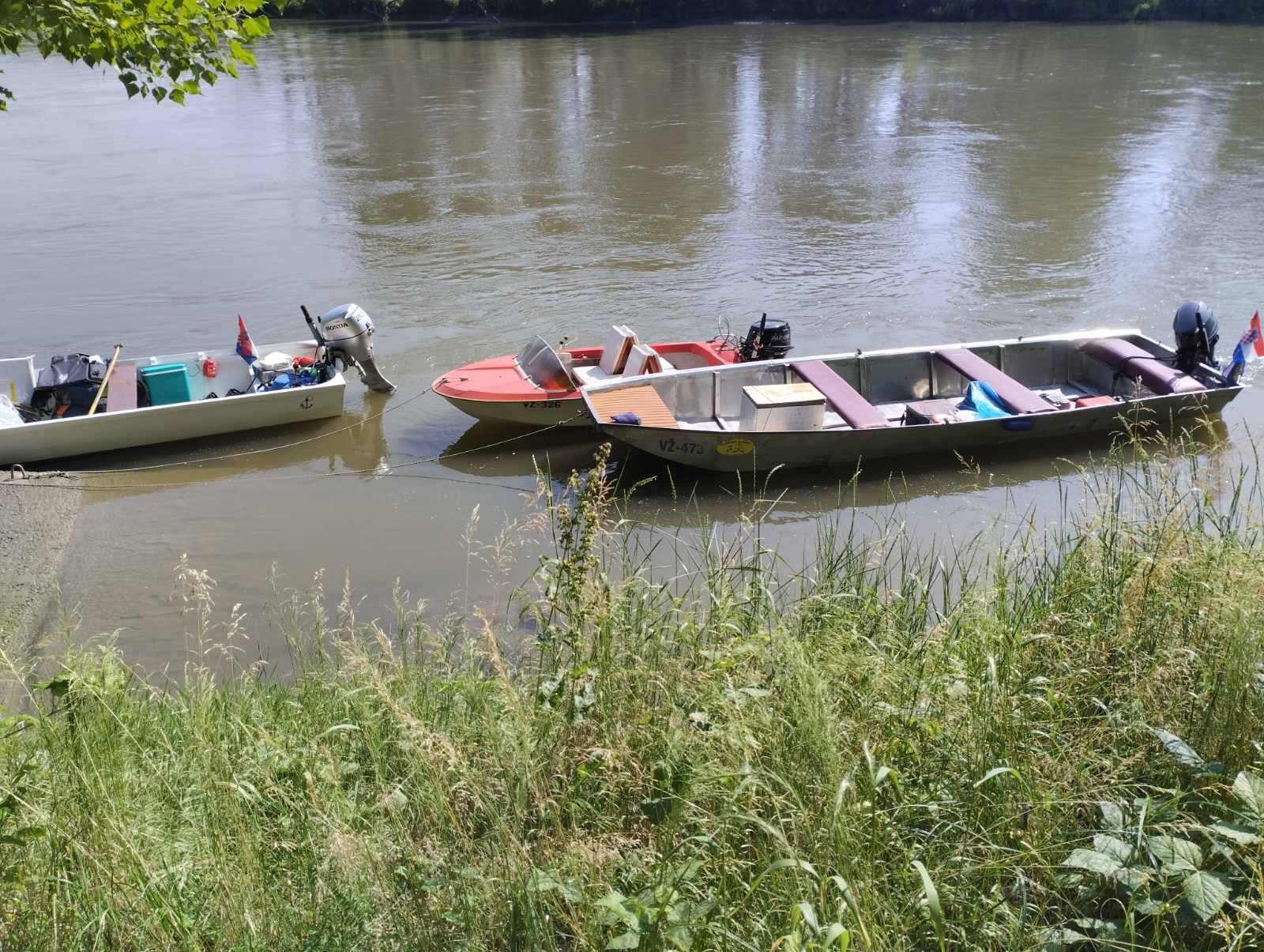 zajednički spust moto-nautičara po Muri 28