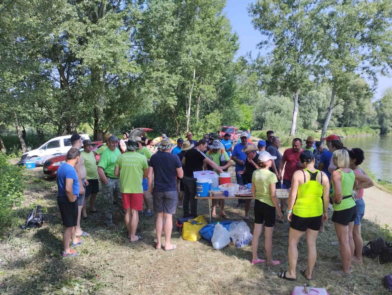 zajednički spust moto-nautičara po Muri 29