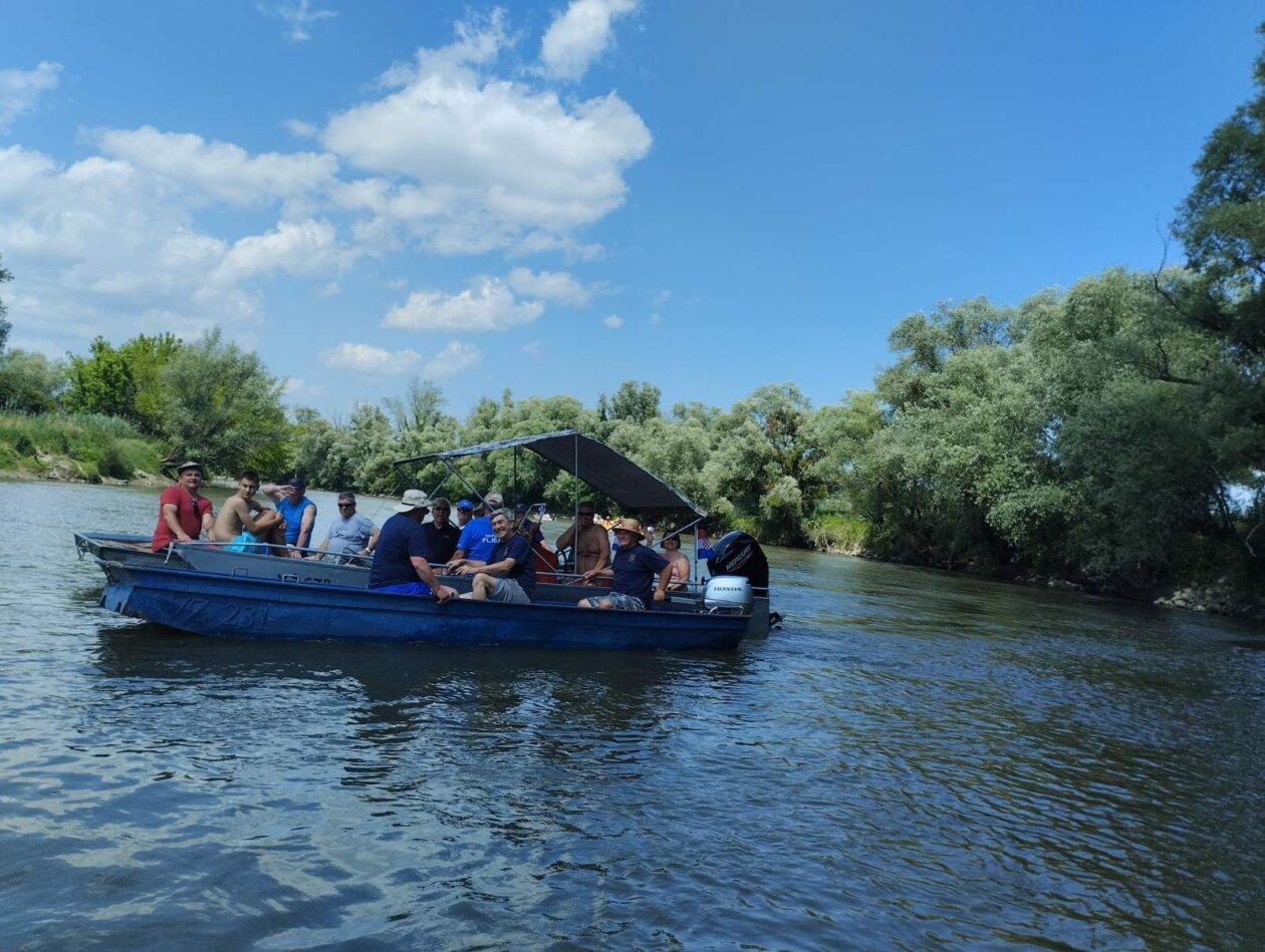 zajednički spust moto-nautičara po Muri 5
