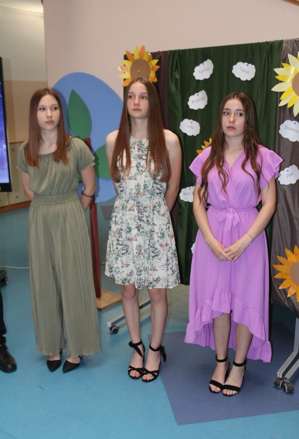 završna svečanost,8. razredi, kotoriba (25) završna svečanost,8. razredi, kotoriba (25)