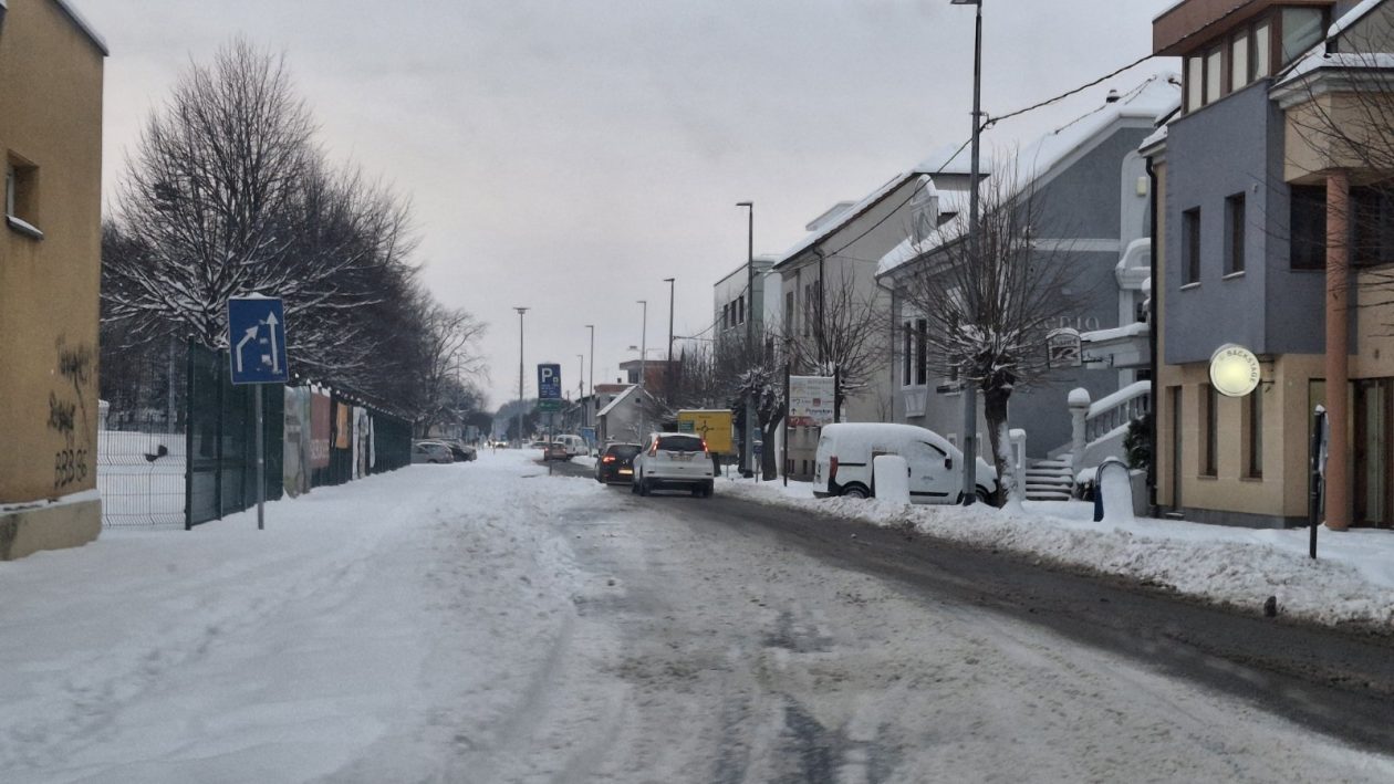 zima snijeg ceste Grad Čakovec (16) zima snijeg ceste Grad Čakovec (16)