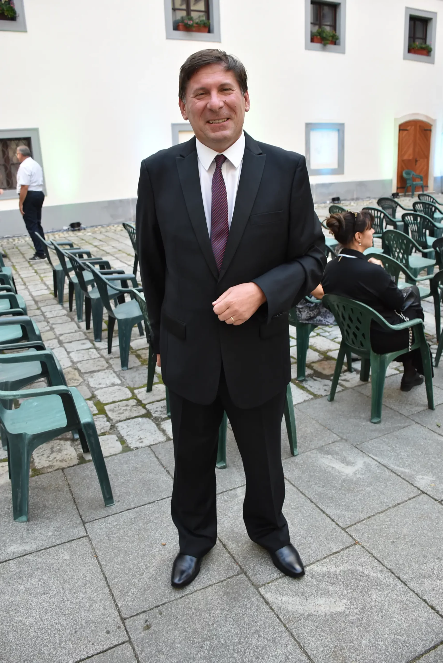 zlatna jabuka (37) zlatna jabuka (37)