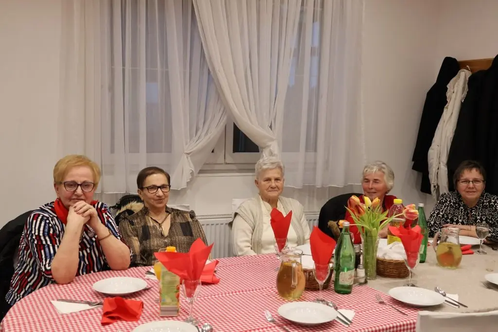 zlatni i dijamantni pirovi, MŽ,2025 (1) zlatni i dijamantni pirovi, MŽ,2025 (1)