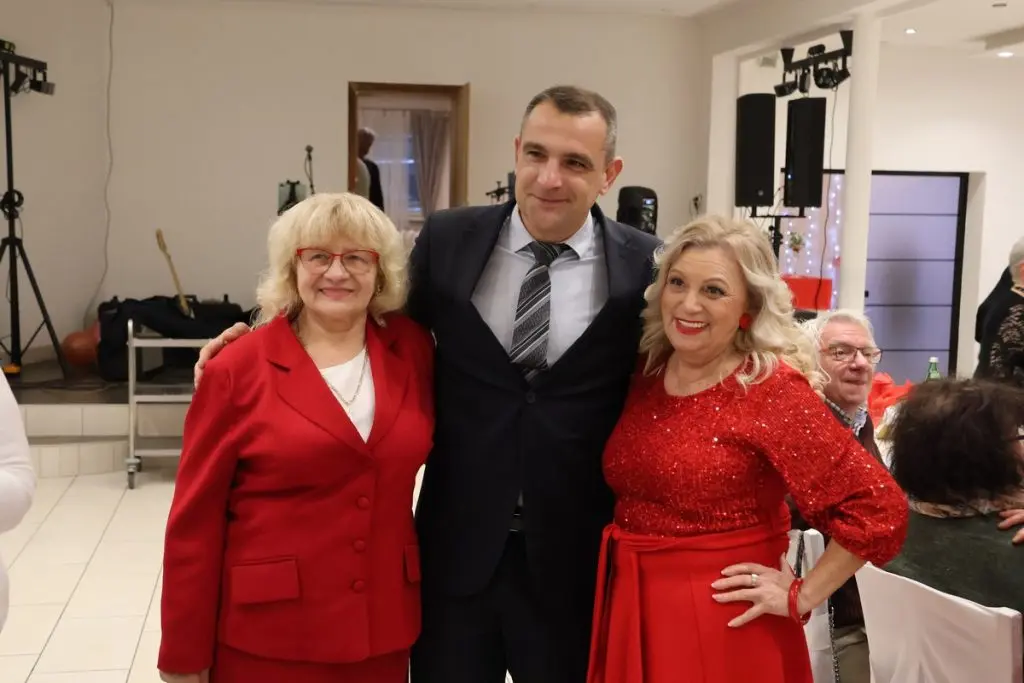 zlatni i dijamantni pirovi, MŽ,2025 (20) zlatni i dijamantni pirovi, MŽ,2025 (20)