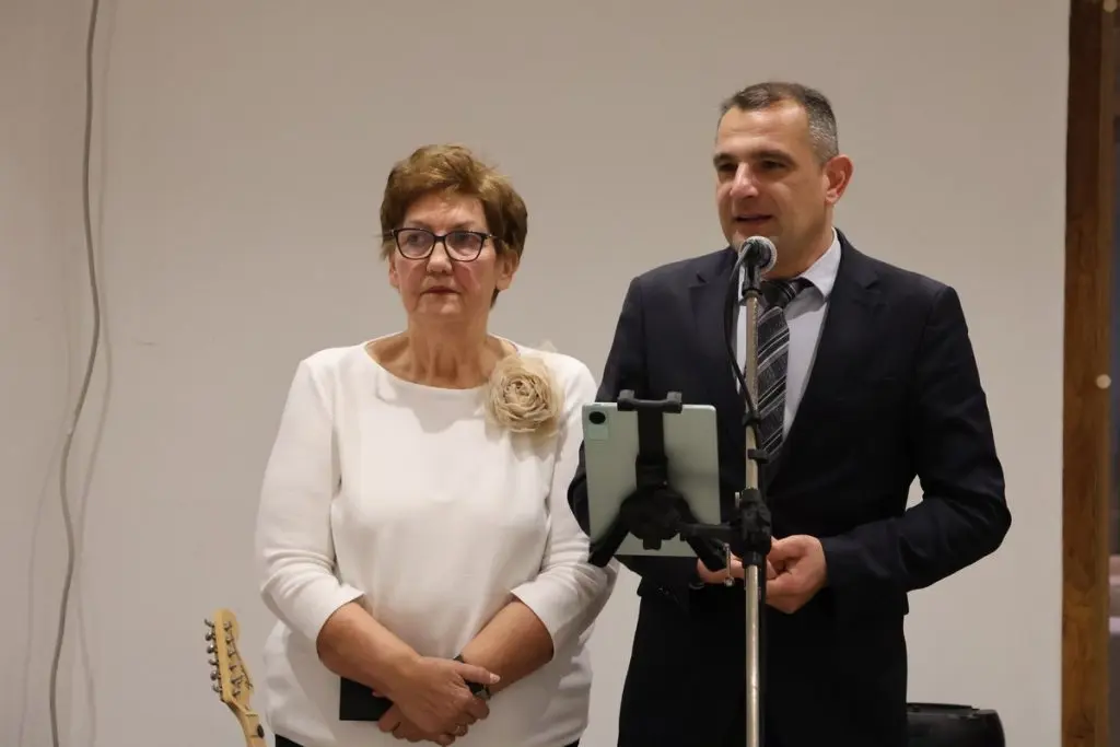 zlatni i dijamantni pirovi, MŽ,2025 (22) zlatni i dijamantni pirovi, MŽ,2025 (22)