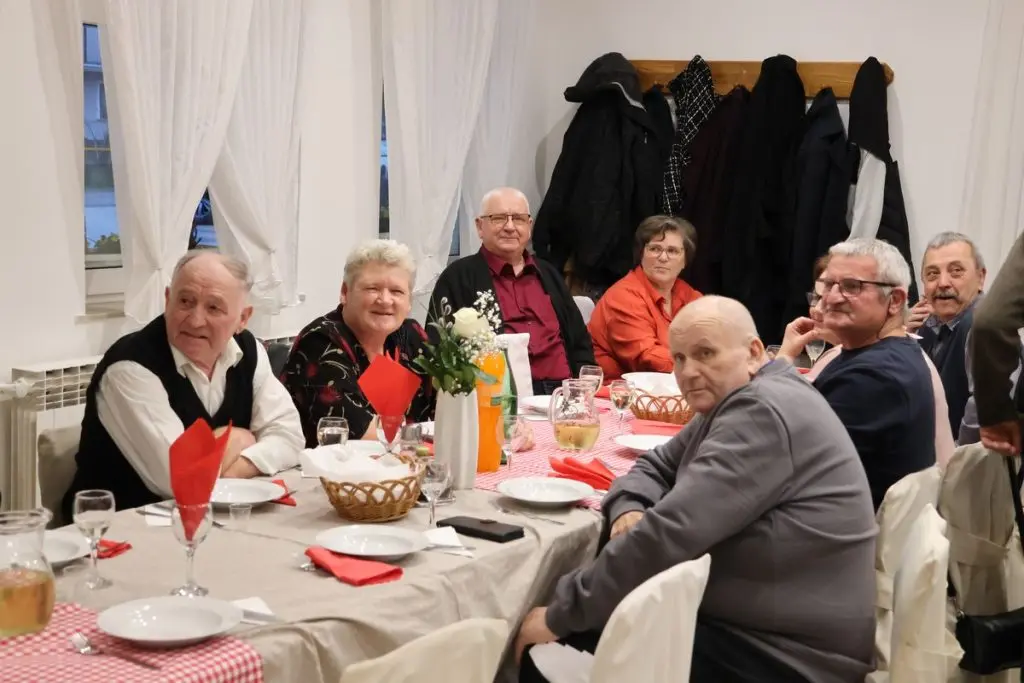 zlatni i dijamantni pirovi, MŽ,2025 (3) zlatni i dijamantni pirovi, MŽ,2025 (3)