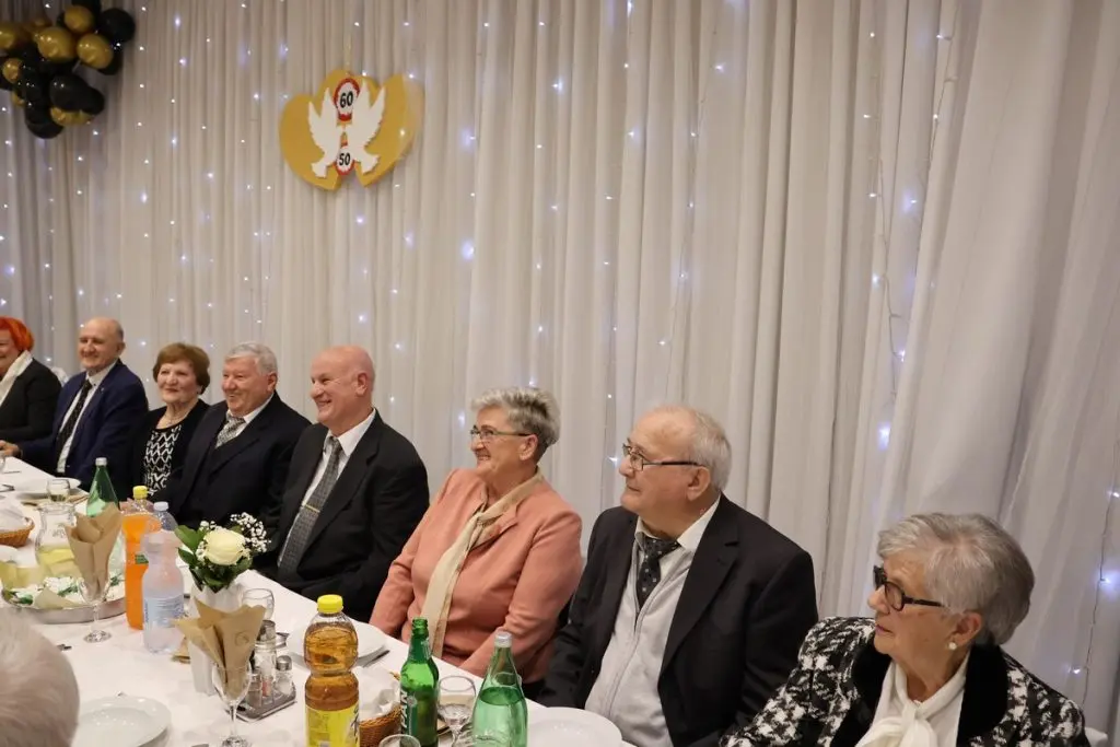 zlatni i dijamantni pirovi, MŽ,2025 (7) zlatni i dijamantni pirovi, MŽ,2025 (7)