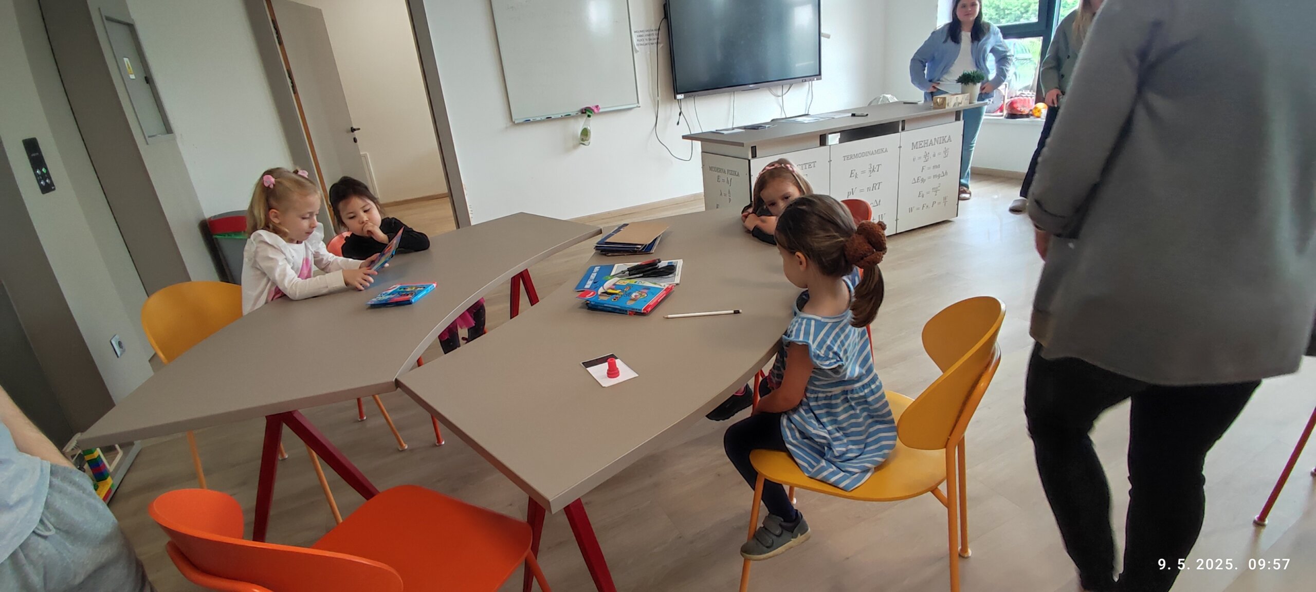 znanost, vrtić cvrčak (1) znanost, vrtić cvrčak (1)