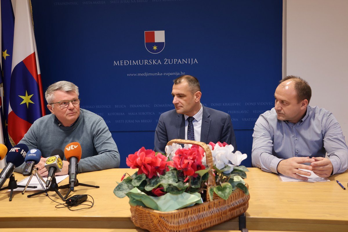 županija potpisivanje umirovljenici (12)