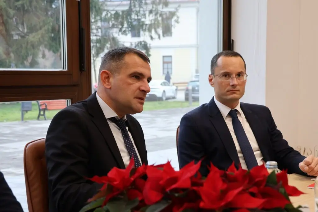 župan,ministar ante šušnjar (10)