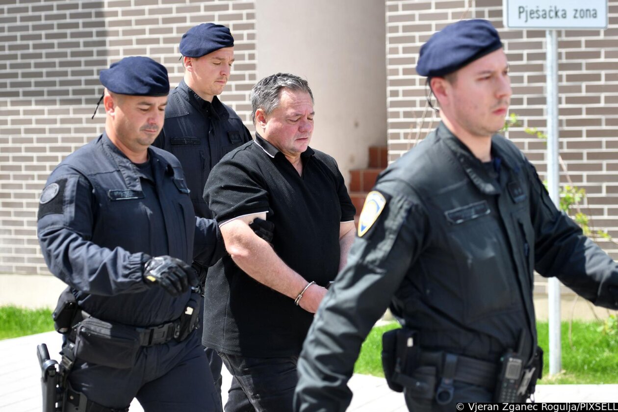 Čakovec: Privođenje svećenika koji je uhićen zbog sumnje da je spolno zlostavljao dječake